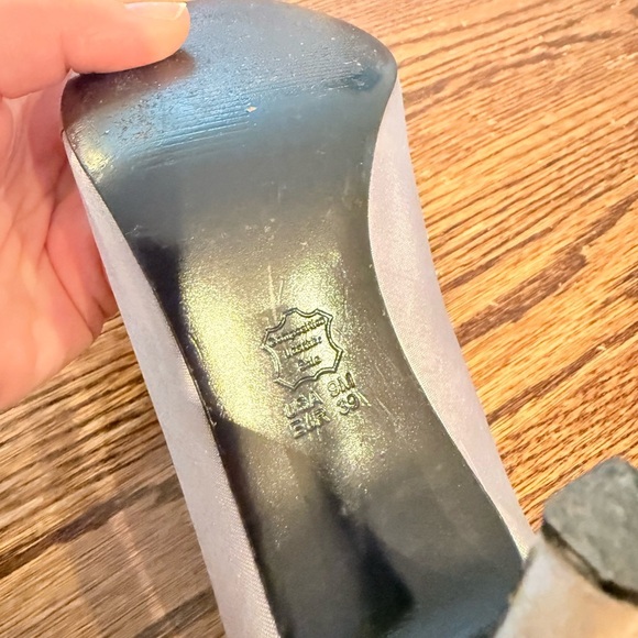 The Touch of Nina Satin Ruffle Heel - Picture 5 of 5